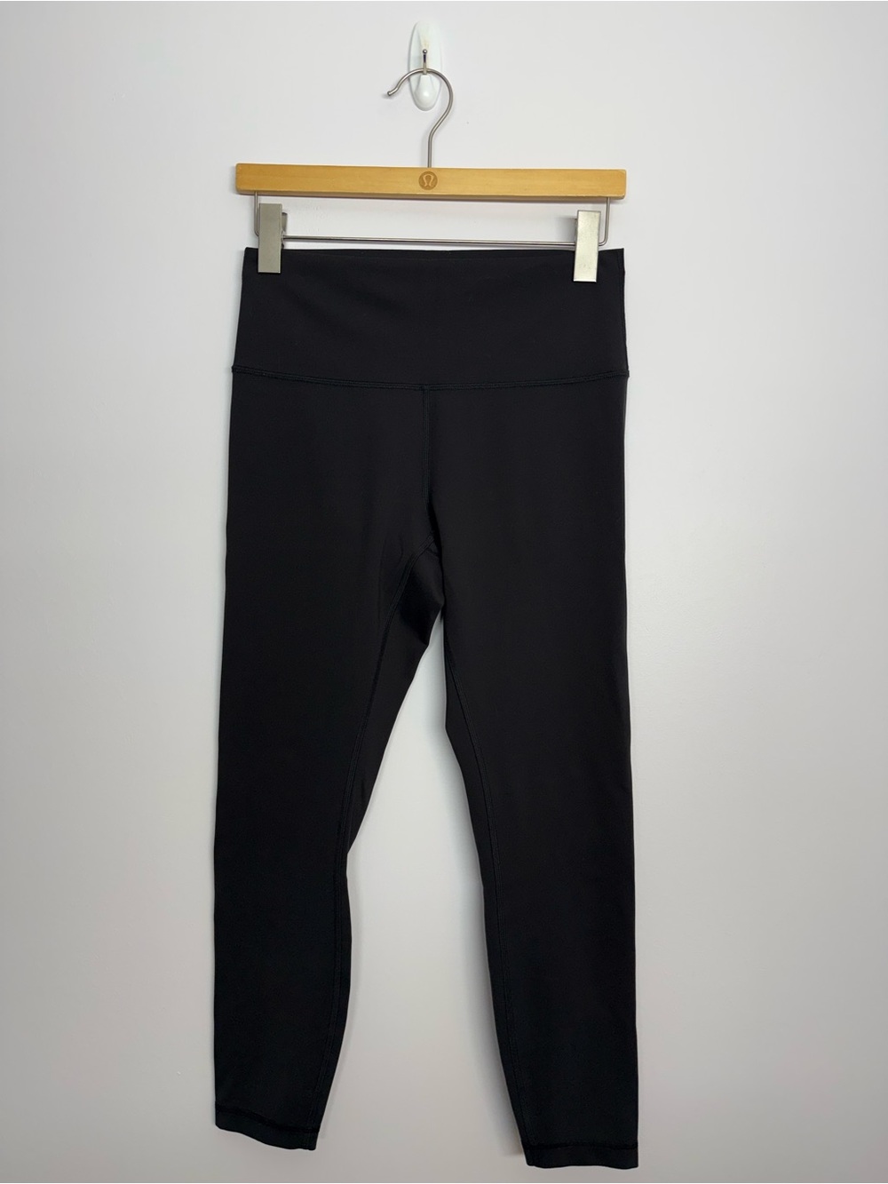 153: Lululemon Wunder Train High-Rise Tight 25" Black Size 10